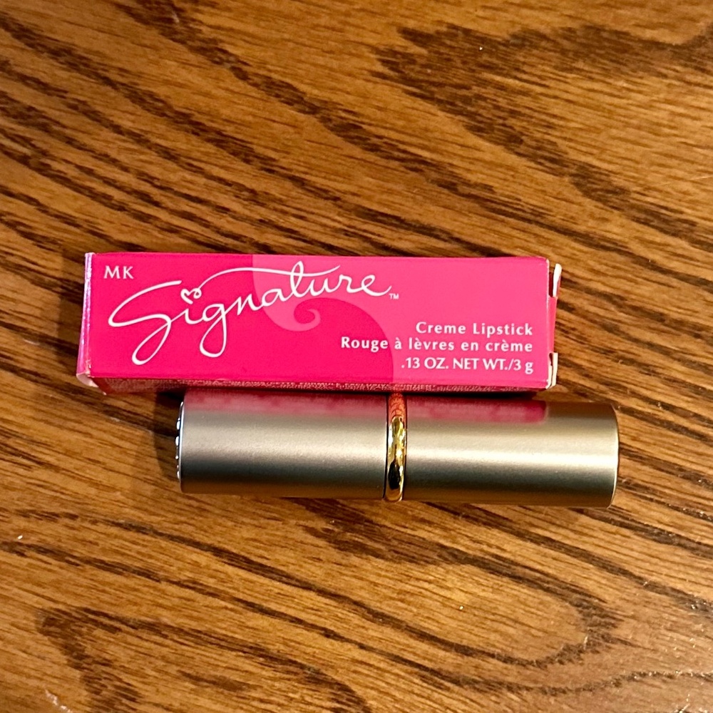 MK Sunset Signature Creme Lipstick - Picture 4 of 4